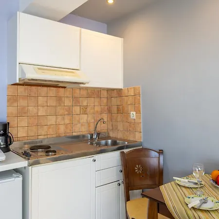 Ionian Balcony Chavdata