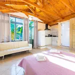 Ionian Balcony 3* Chavdata